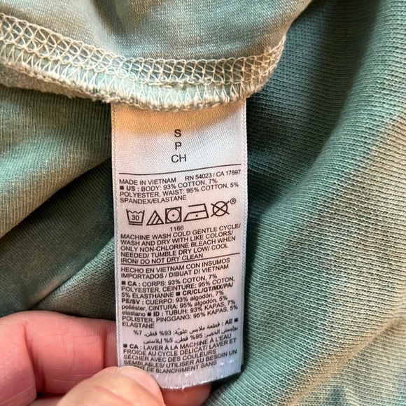 Old Navy Maternity Joggers - Picture 5 of 5